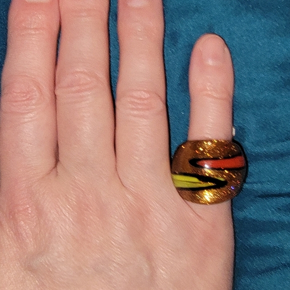 New Murano Glass Swirl  Ring - Picture 3 of 3